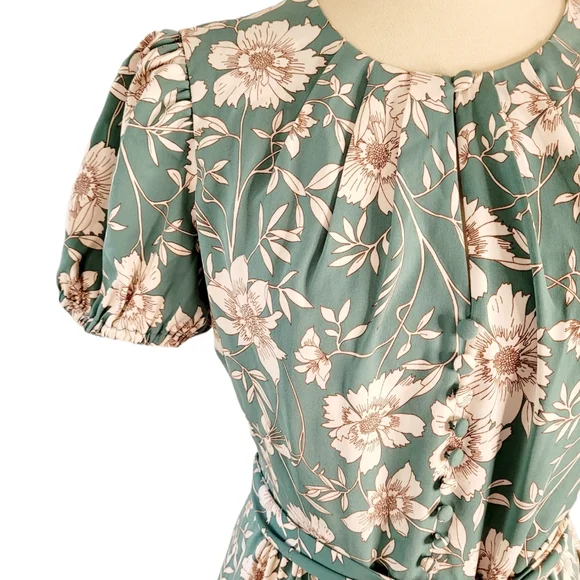 NWT Gal Meets Glam Shannon Seafoam Green Floral Belted Maxi Dress